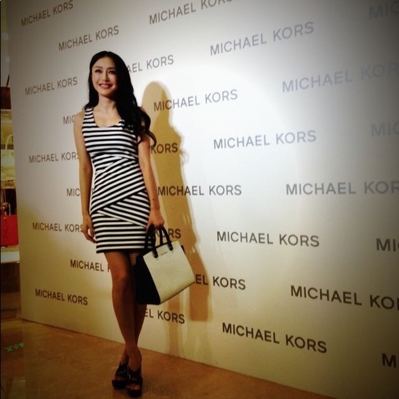 SOLD⭐️NWT💯Autehntic Michael Kors Large Selma Satchel - Picture 11 of 13